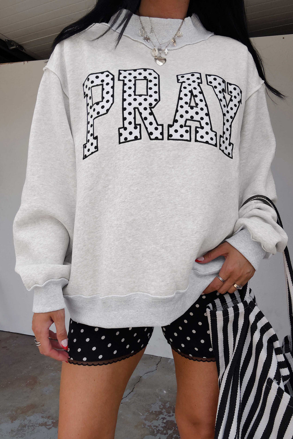 Pray Dot Mockneck