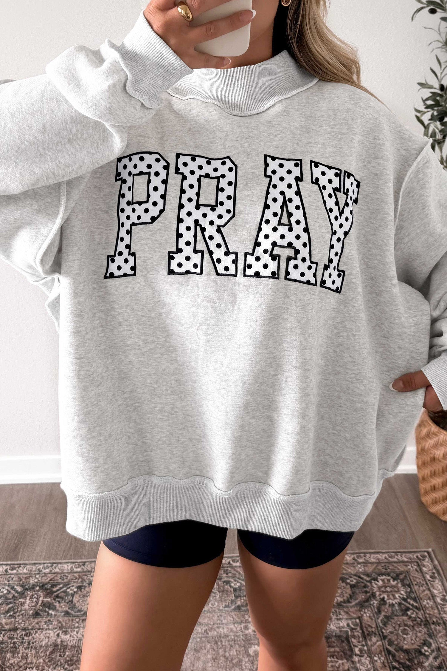 Pray Dot Mockneck